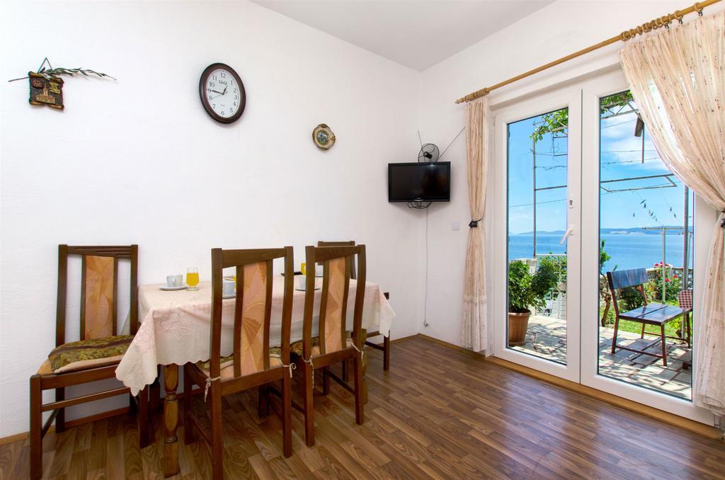Apartments Ban Dugi Rat Bagian luar foto